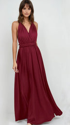 Robe infinity multiposition Odyssée élégante et versatile pour événements spéciaux, couleur bordeaux chic et tendance.