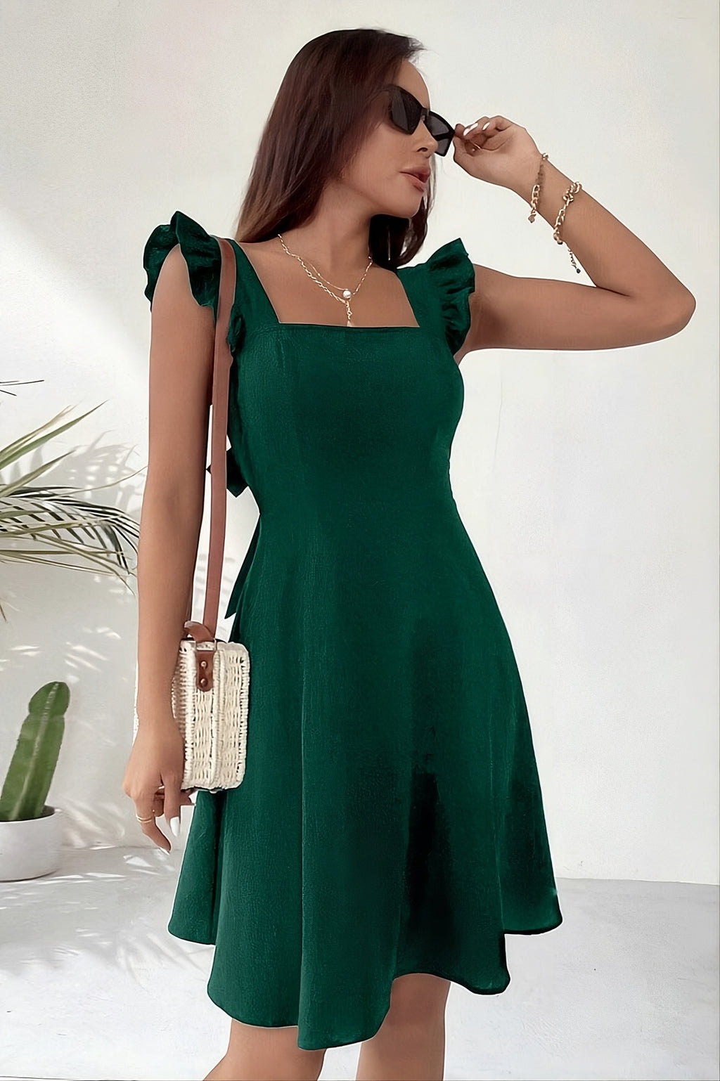 Vestido corto con nudo de lazo en la espalda - Claudia